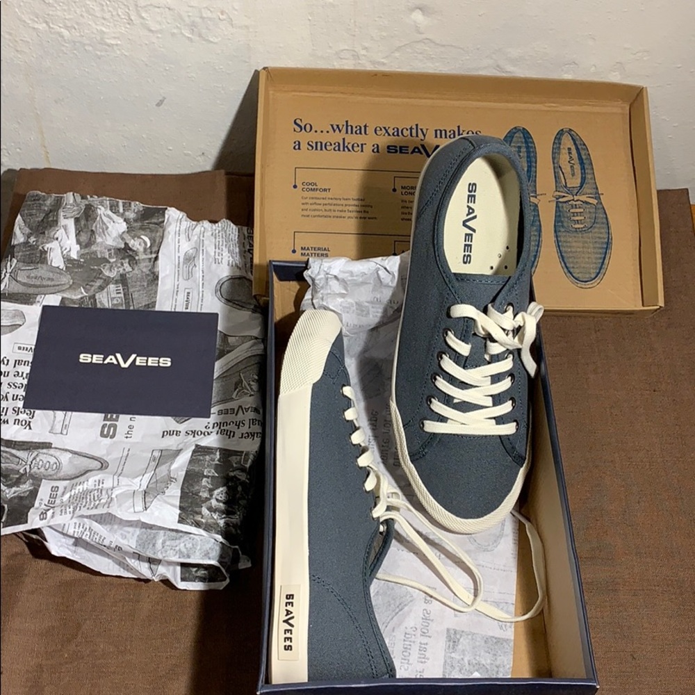 Seavees Navy blue Monterey sneakers size 7.5 NIB